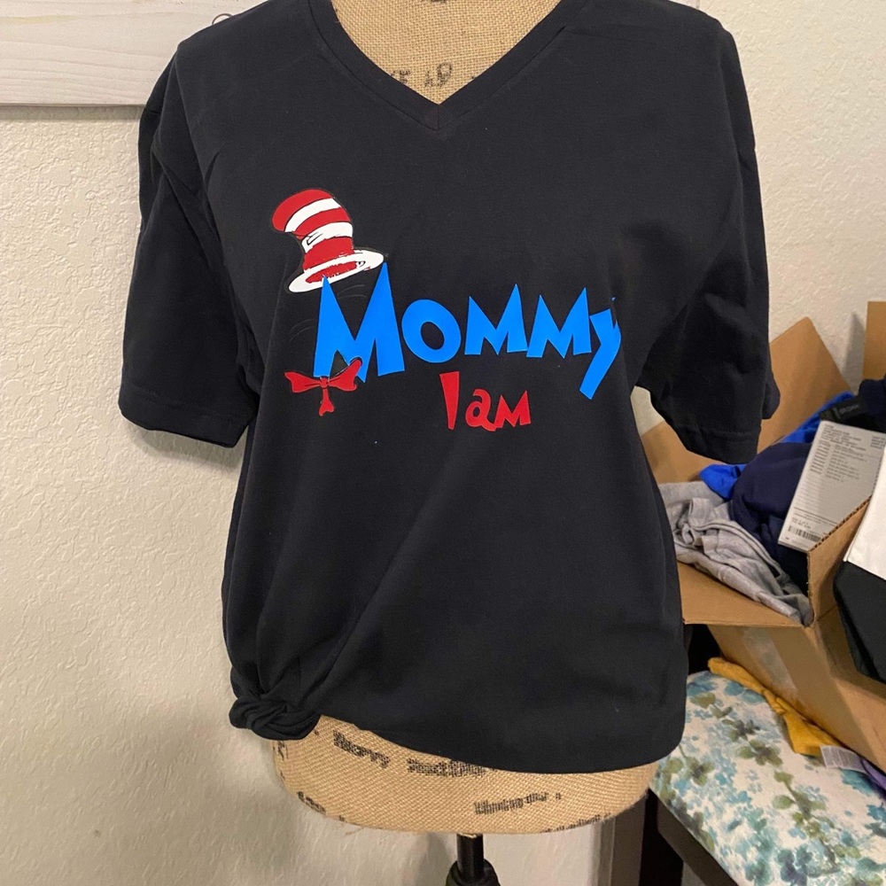 Dr suess womens v neck shirt size Large
